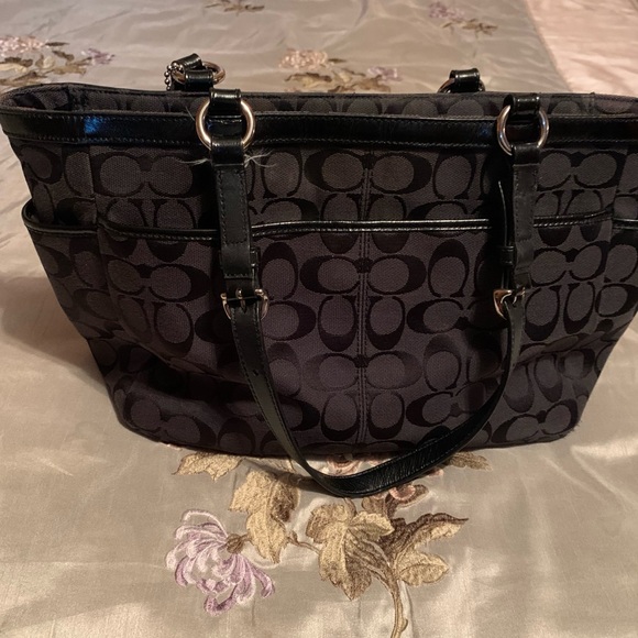 Coach Purse - Picture 3 of 3